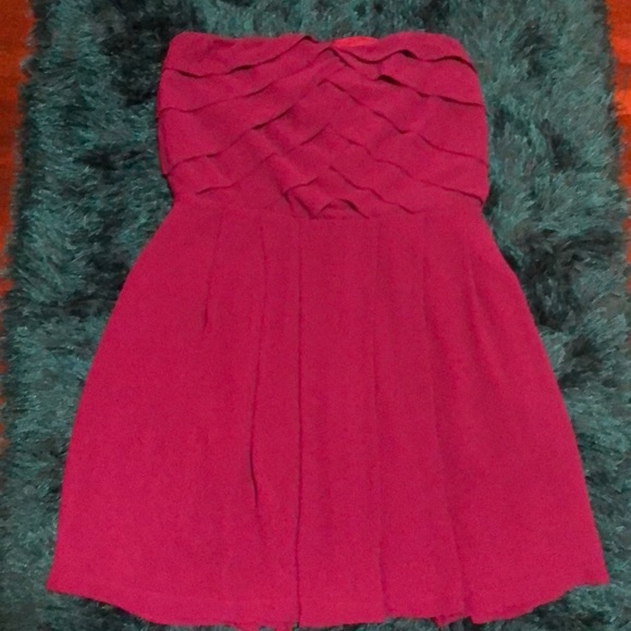 Express Dresses & Skirts - Strapless dress
